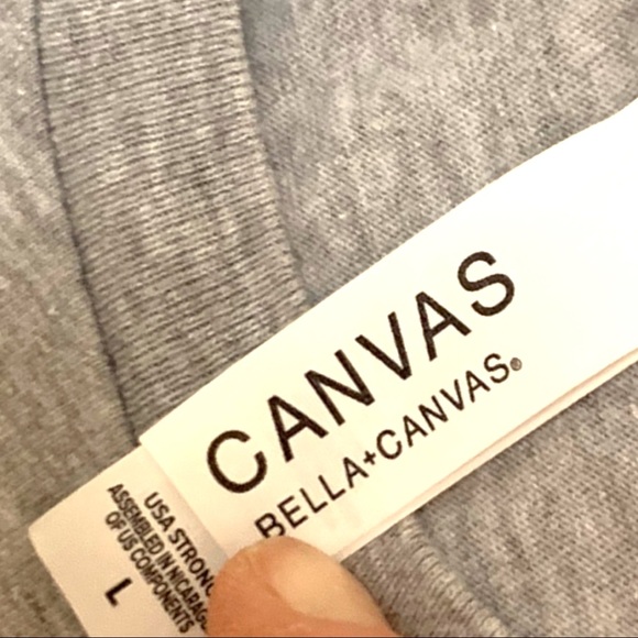 Friends gray and white Christmas T-shirt size large - Picture 4 of 6